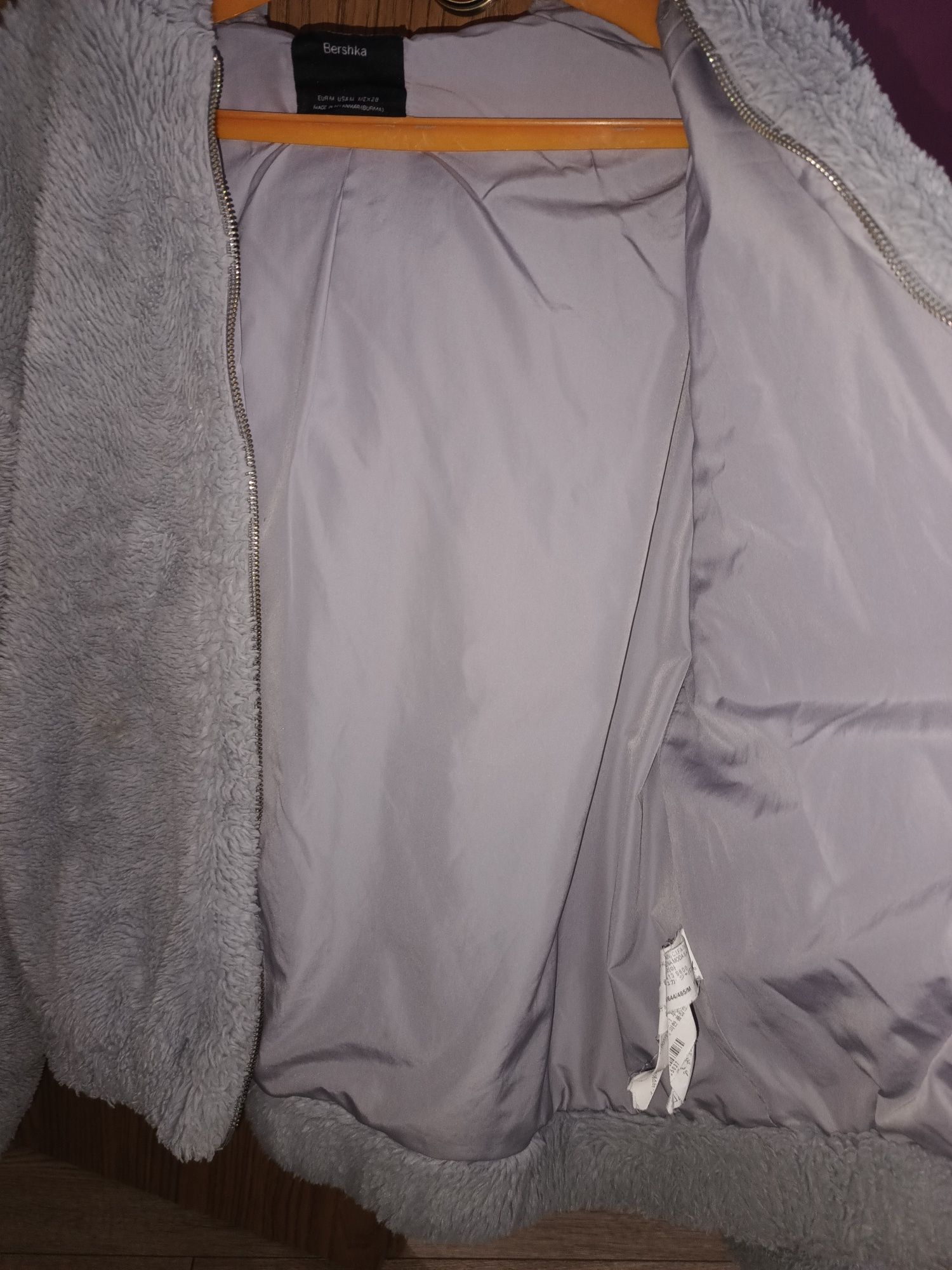 Futerko szare r 38 m Bershka