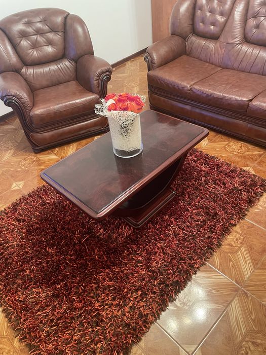 Conjunto de sofás + mesa para sala Novos