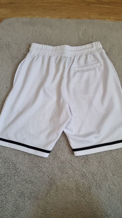 Białe męskie spodenki New Yorker rozmiar S