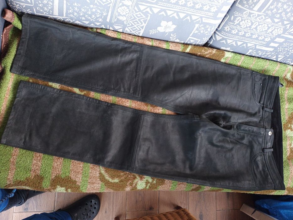 Spodnie skurzane na motor 102 w pasie