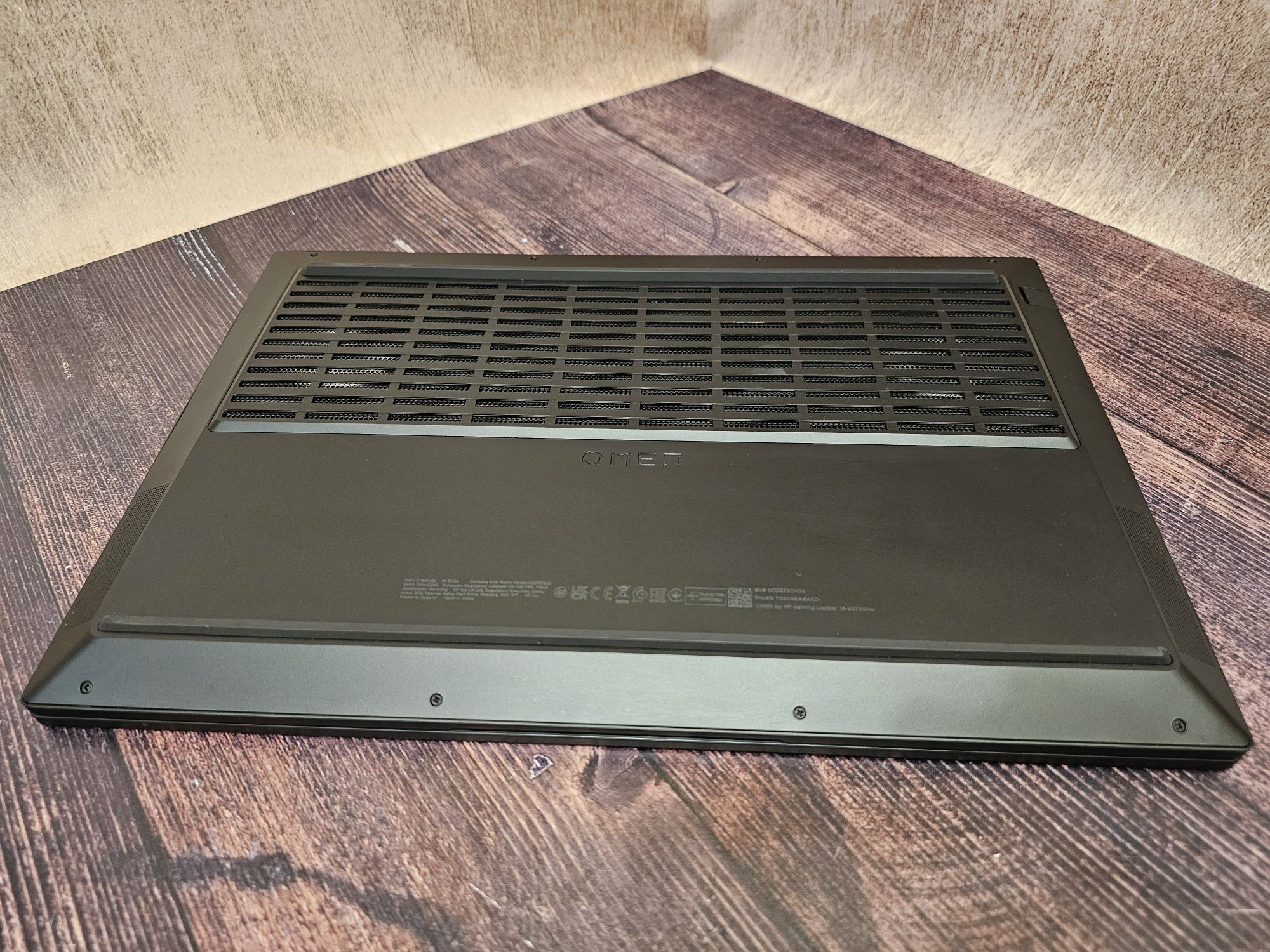 HP Omen 16-k0750nw (Core i5-12500H/16Gb/RTX 3050Ti/SSD 512Gb/IPS 144Hz