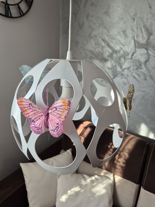 Lampa do pokoju dziewczynki