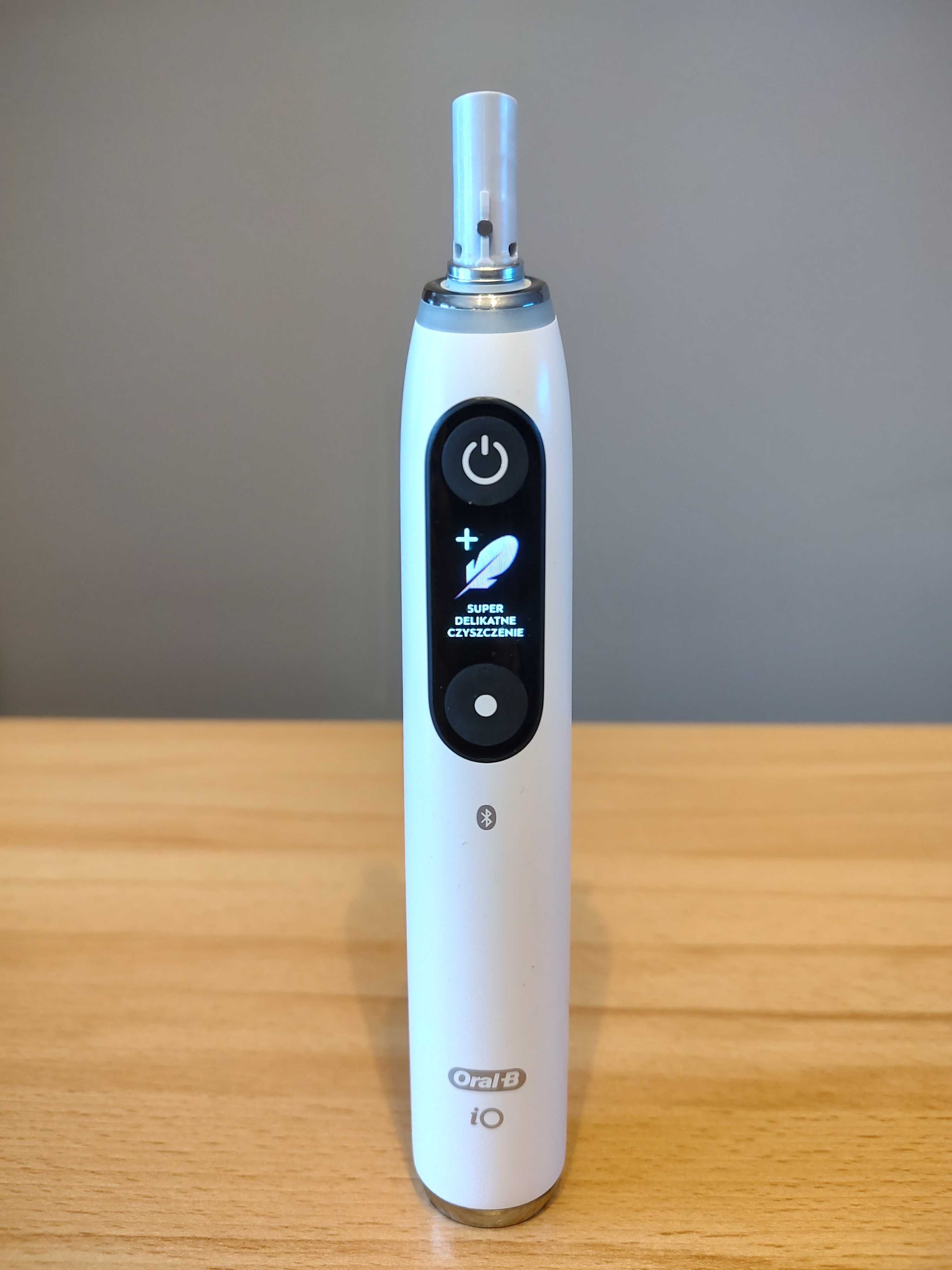 Oral-B iO Series 9 White Alabaster