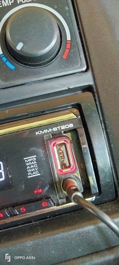 AutoRadio kenwood 50x4 (KMM-BT208)