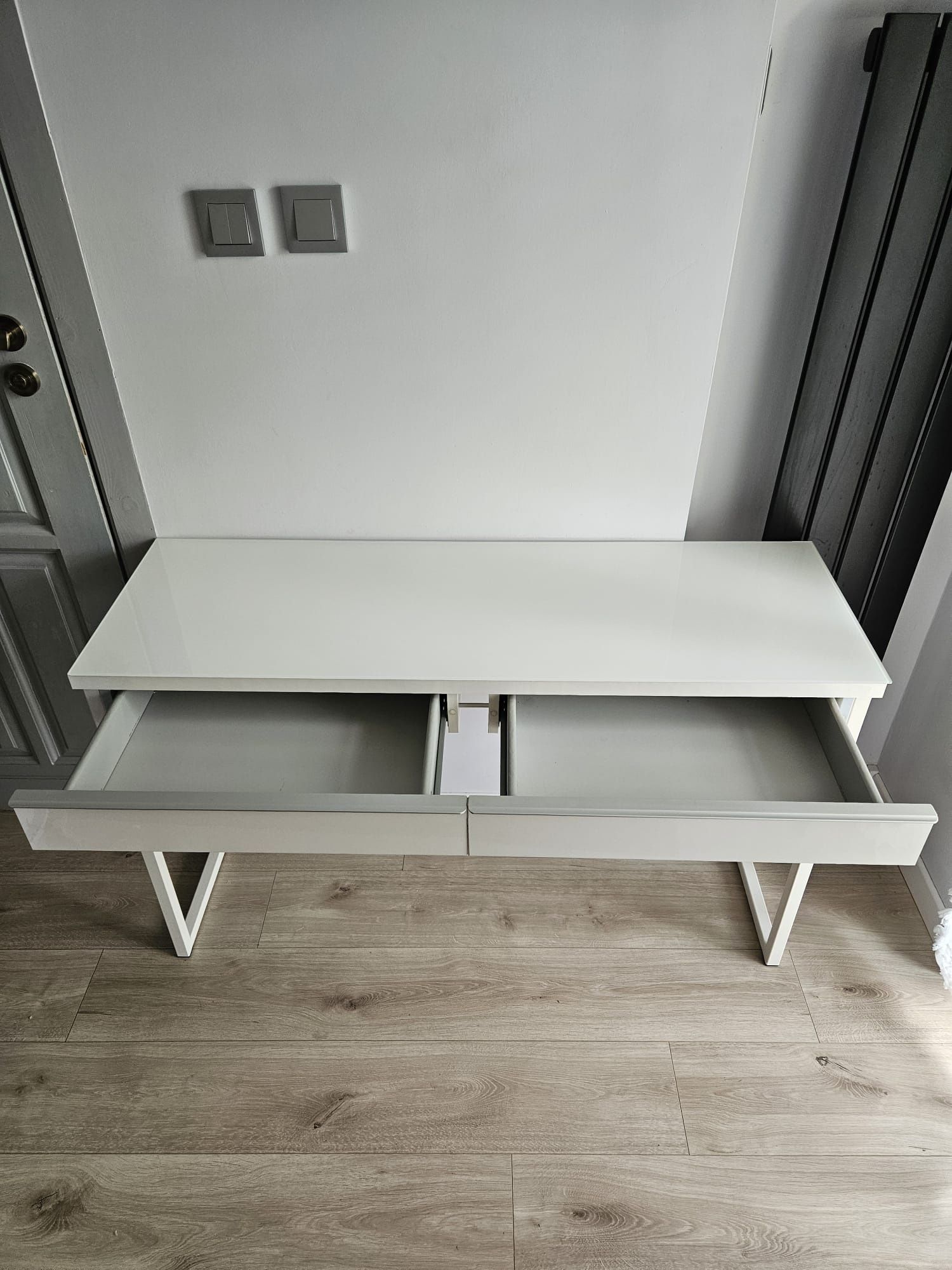 Biurko Ikea BESTÅ BURS