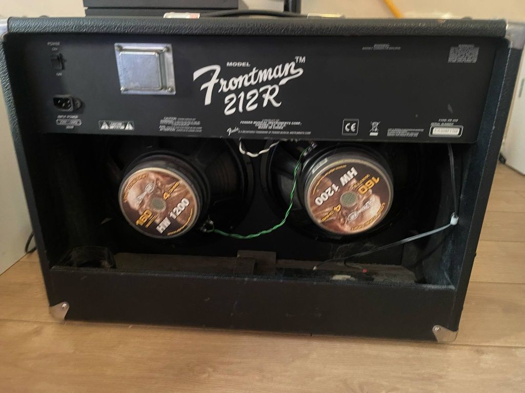 Wzmacniacz gitarowy Fender Frontman 212r