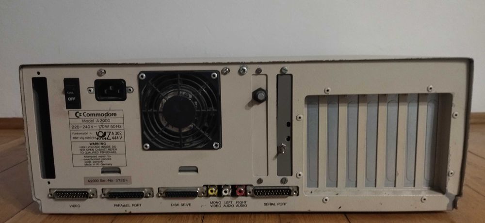 Komputer Amiga 2000