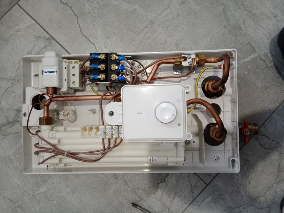 Przepływowy podgrzewacz wody Kospel 18kw 3Fazy