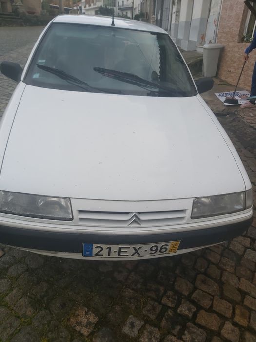 Vendo carro como novo