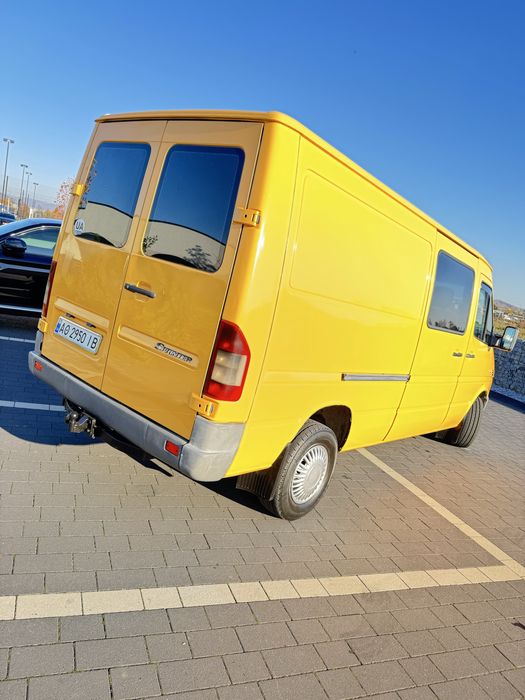 Mercedes-Benz Sprinter 2005 рік