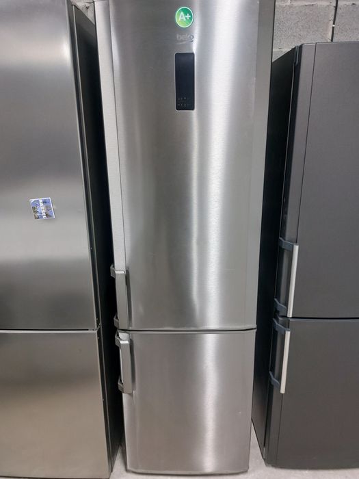 Холодильник Beko noFrost висота 2 м.
