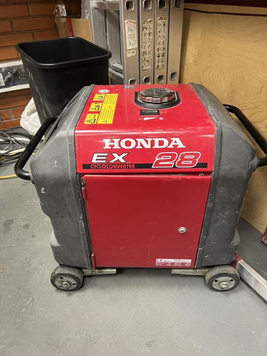 Генератор Хонда