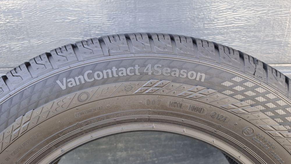 Continental 215/65 R16 C VanContact 4Season