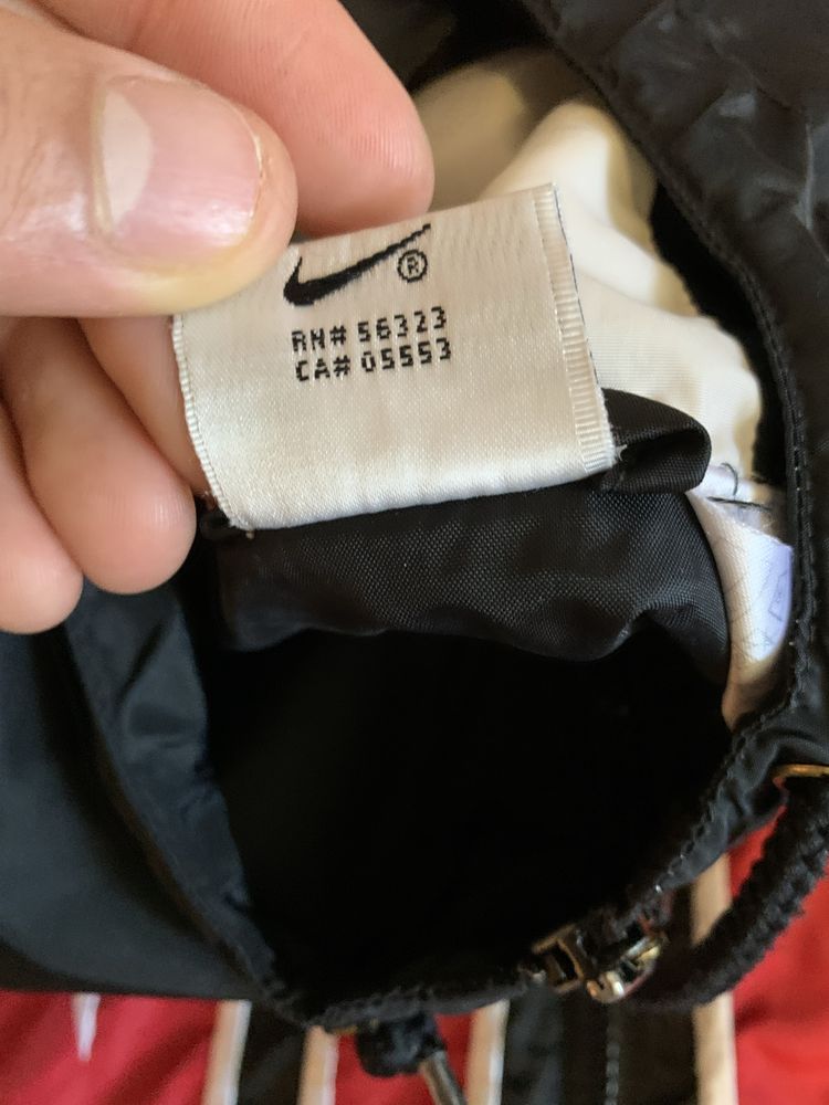 Куртка витривка Nike