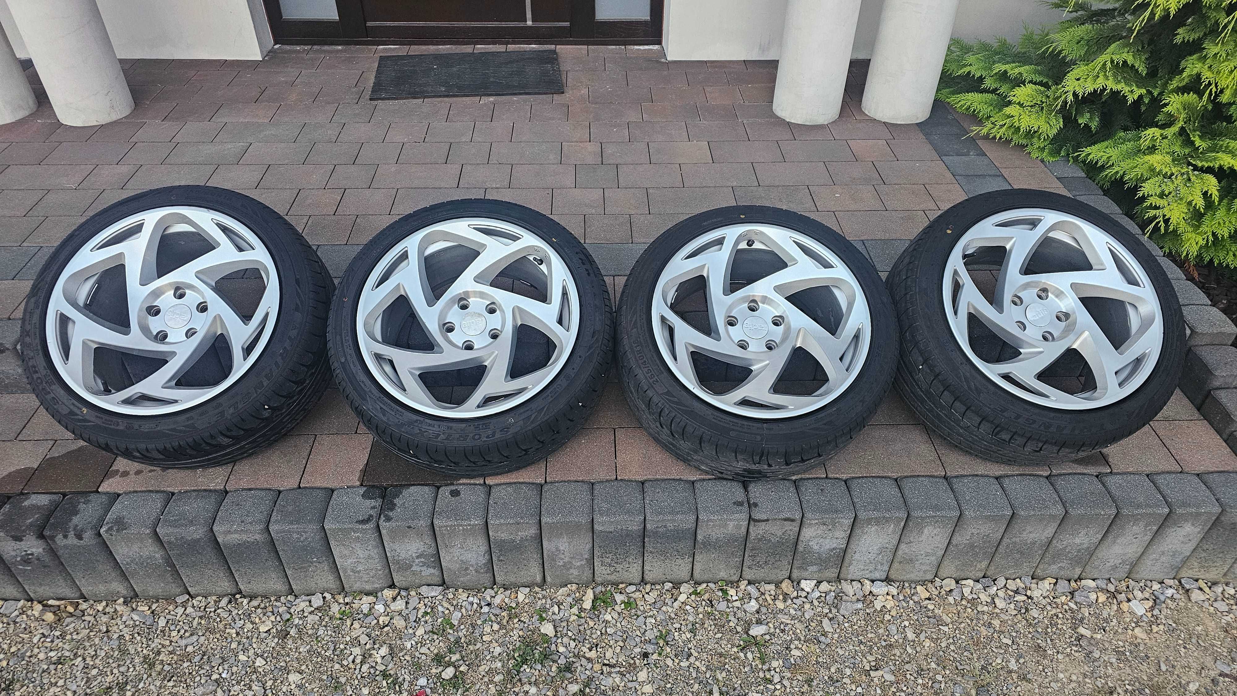 Komplet felg Radi8 r18, 9.5j, et42, 5x112
