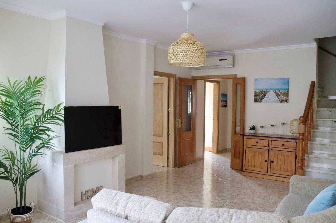 Moradia V3 máximo 7 Pessoas, Piscina, Manta Rota a 700 metros da praia