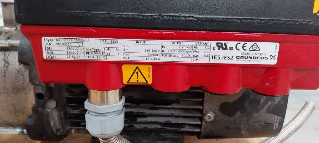 Grundfos Bomba de água trifasica profissional