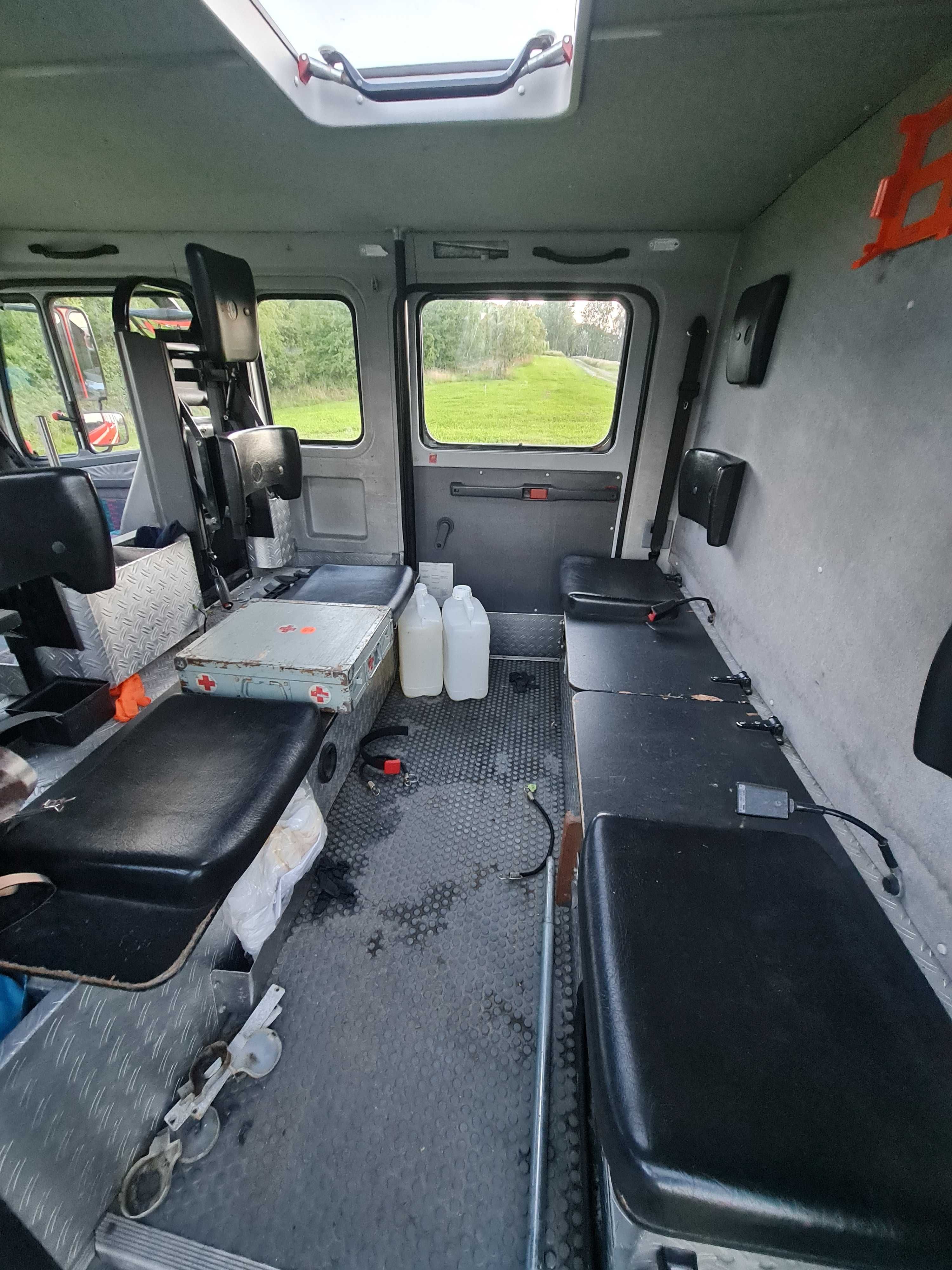 Mercedes Benz 1124 4x4 pojazd strażacki ZIEGLER straż GBA 2.5/16 MAN