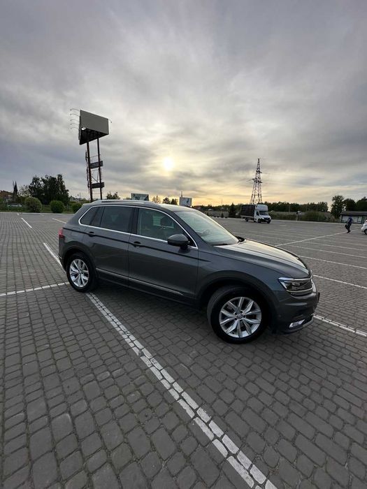 Продам автомобіль Volkswagen Tiguan 2017