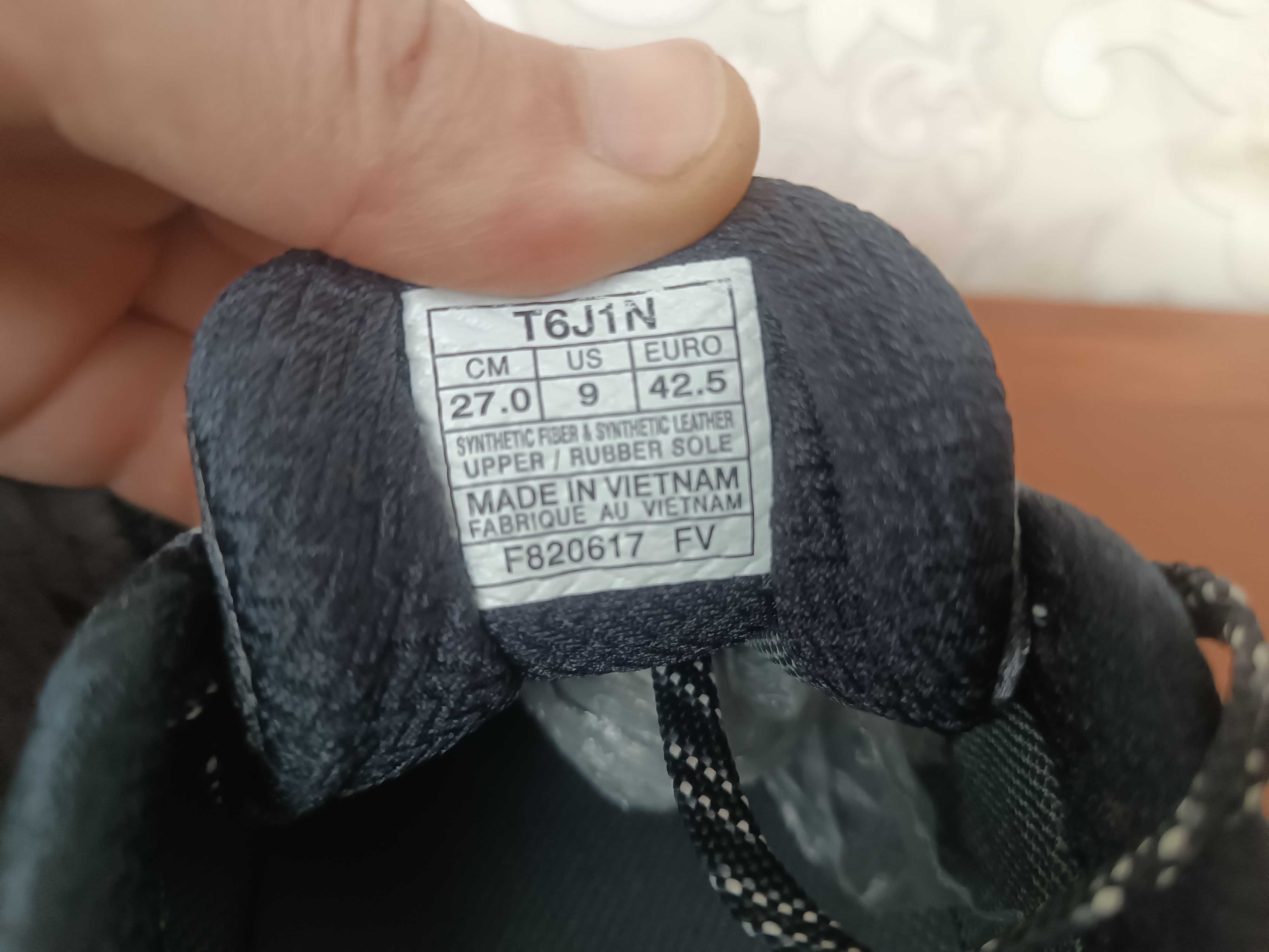 Кроссовки весна ASICS gel Fujitrabuco gore-tex treking 42 27 см