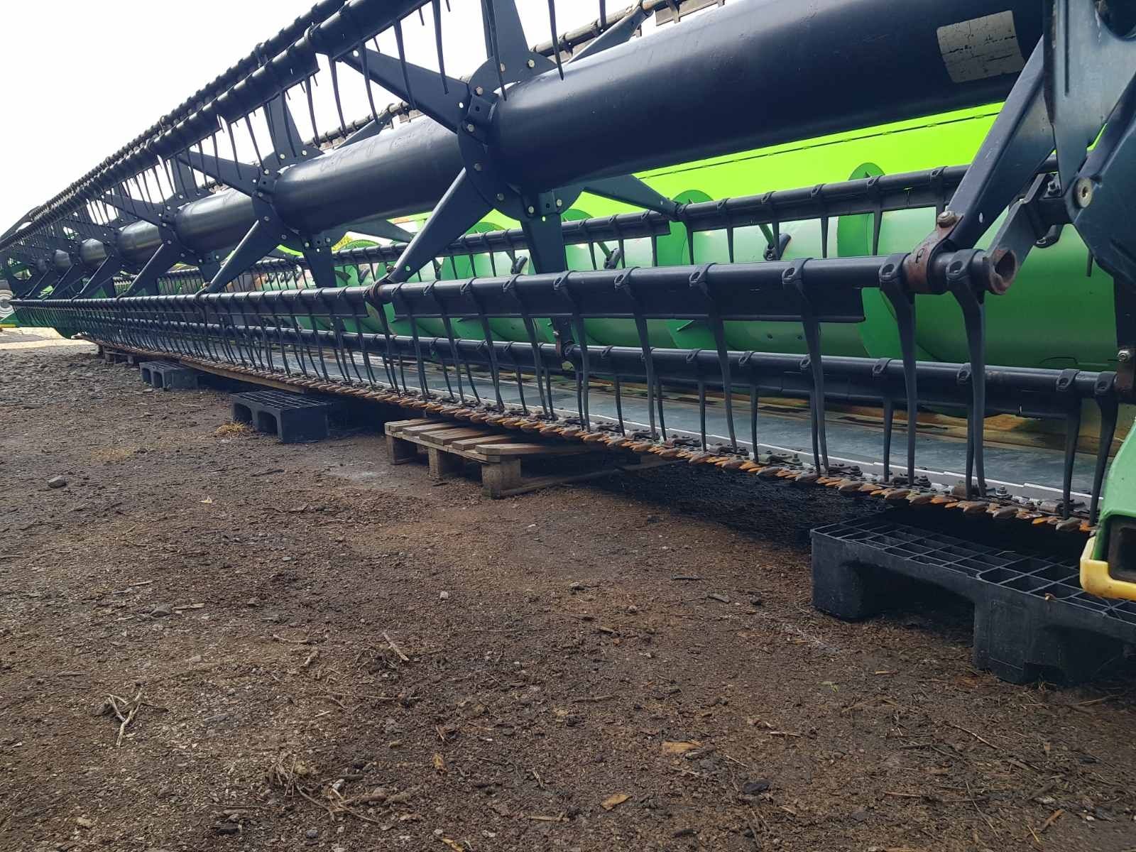 Жатка гідрофлекс John deere F635. 10,6m.  Соєва жатка з США. 2011рік
