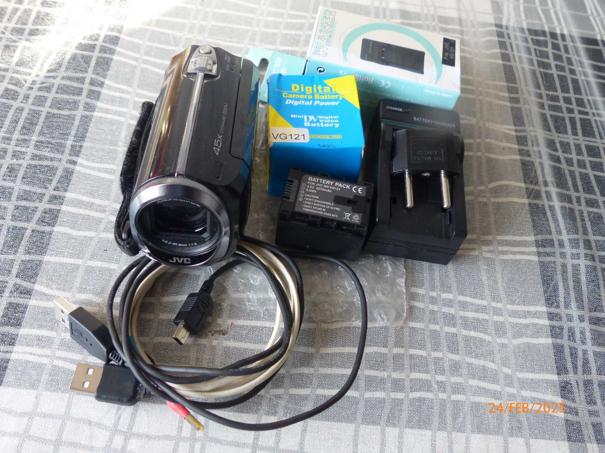 Камера JVC GZ-MS230BE б/в+нова батарея 2670 mAh+зарядне все в(описі)