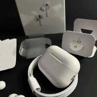 Навушники Apple AirPods Pro with MagSafe Charging Case в наявності