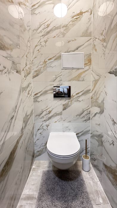 Подобова у центрі міста Люкс проспект Соборний