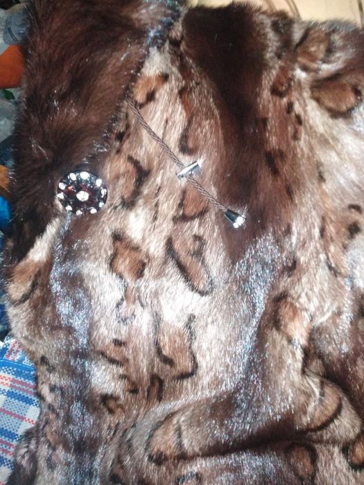 Красивая норковая шуба