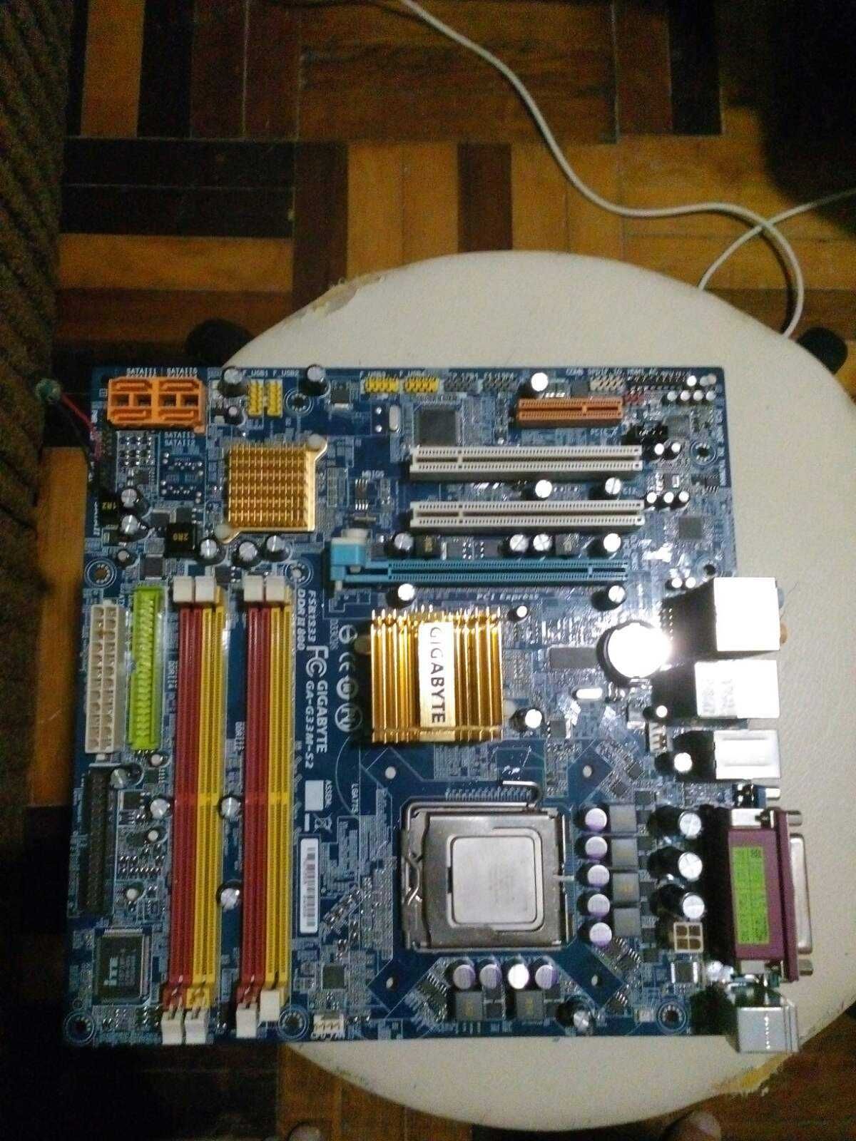 GIGABYTE GA-G33-S2 (rev. 1.x)