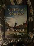 Livro "À Espera De Um Milagre"