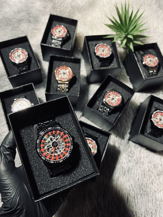 Годинник з рулеткою всередині | годинник механічний casino