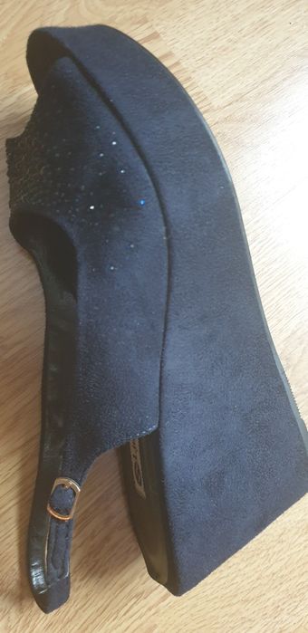 Продам взуття жіноче р 39