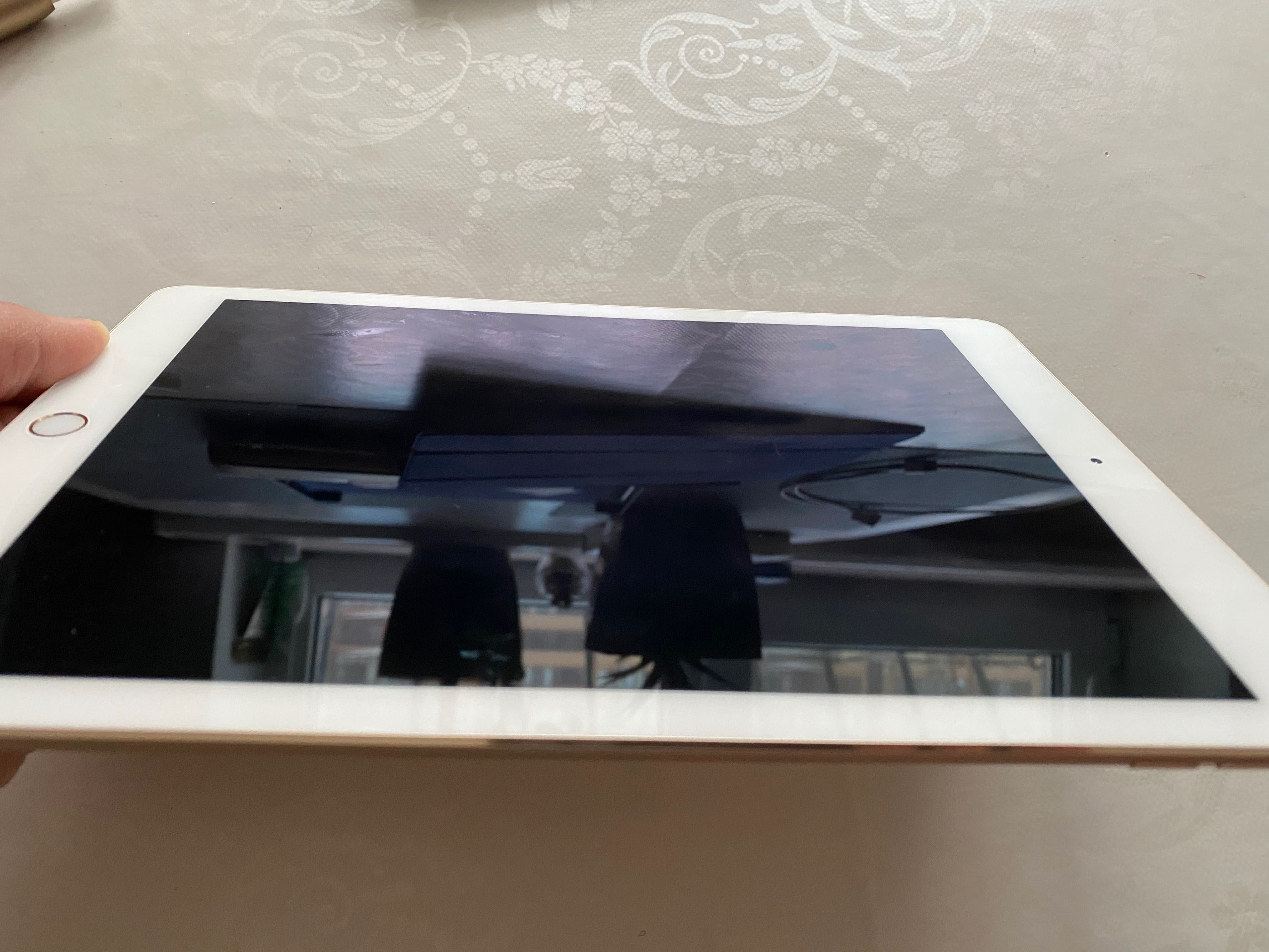 iPad Pro 9.7 Gold 32 gb.