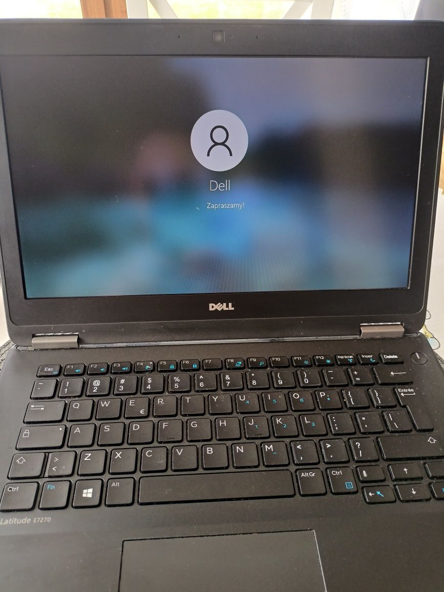 Laptop Dell Latitude E7270 12,5 " Intel Core i5 8 GB / 240 GB czarny