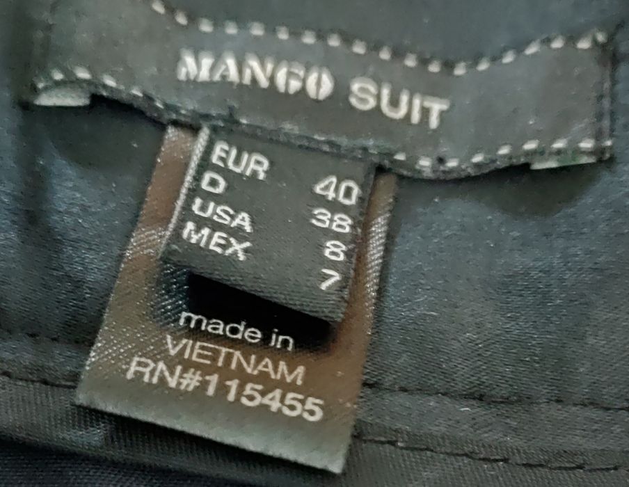 Спідниця жіноча чорна