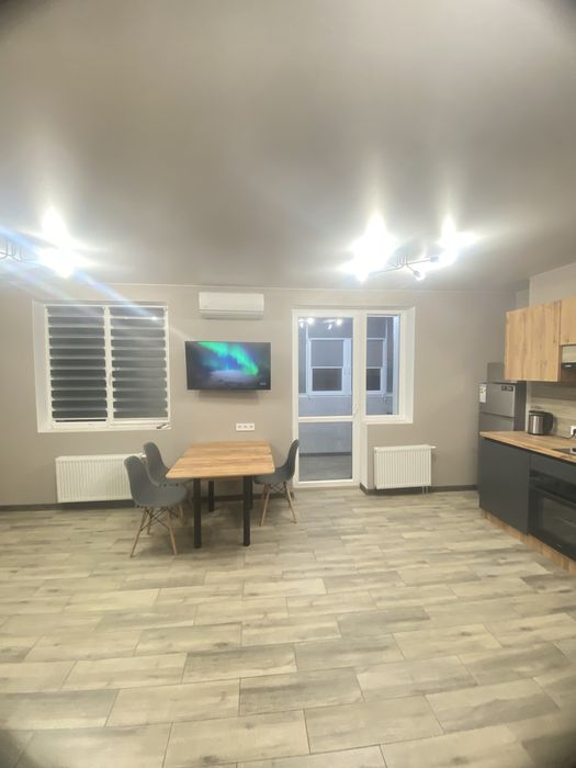 Оренда 1 кімнатна студия новобудова