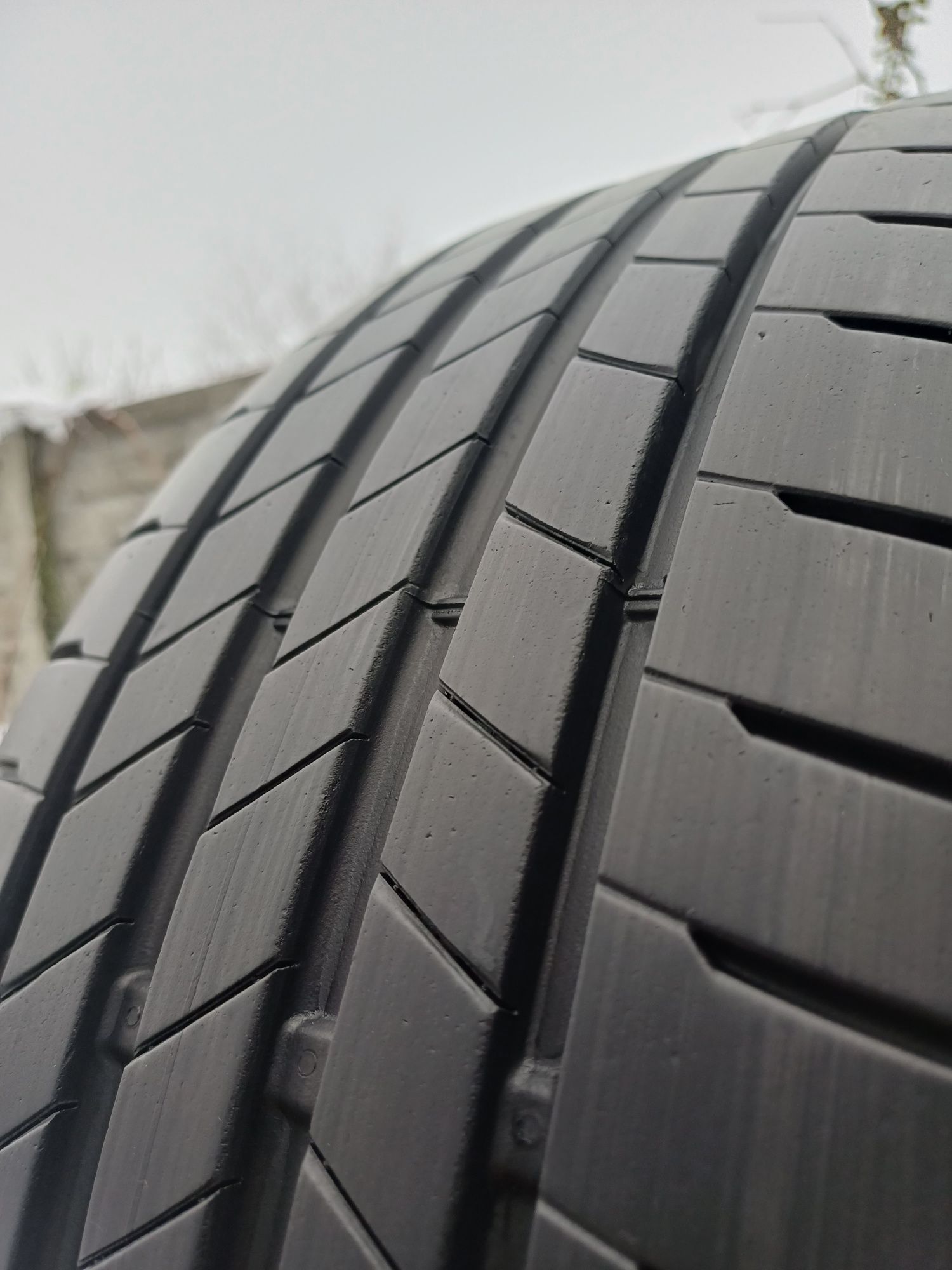 225/50/18 Sprzedam parę opon letnich Bridgestone Turanza RFT