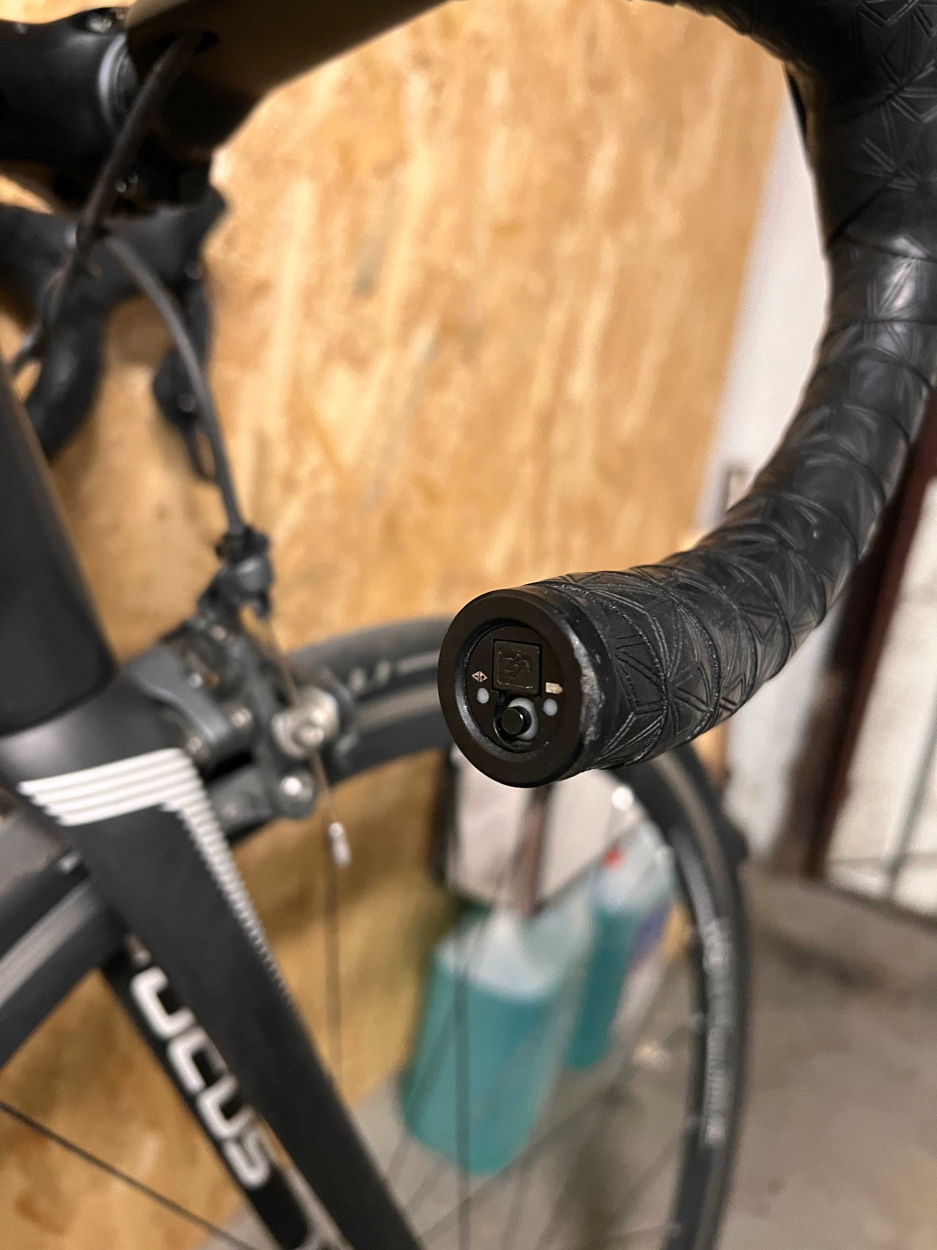 Focus Izalco Max  Ultegra DI2