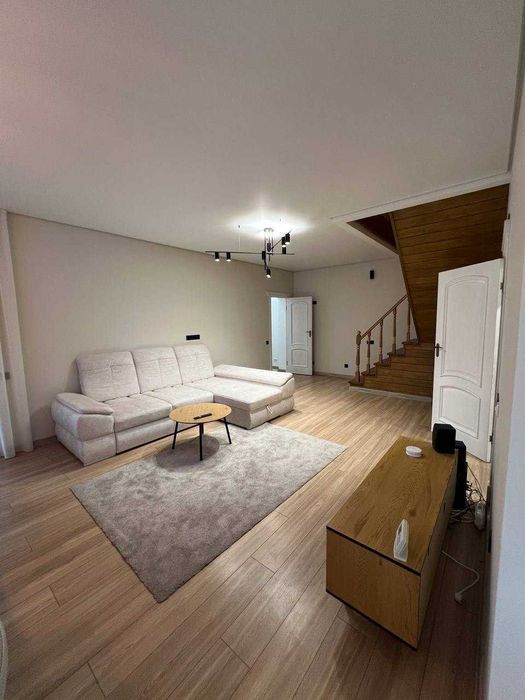 Довгострокова оренда будинку