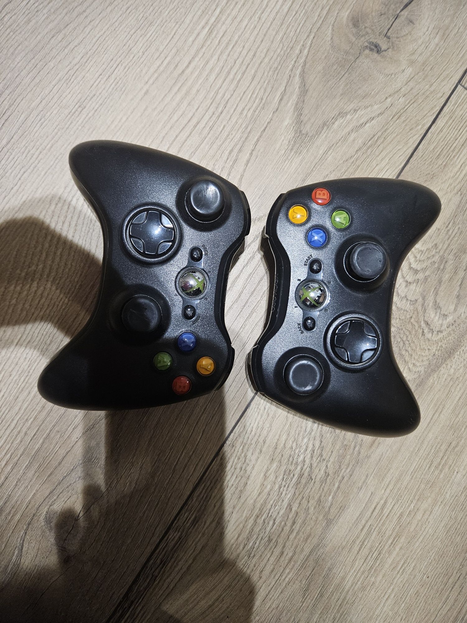 Sprzedam XBOX 360 + kinect