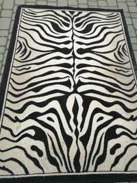 Dywan czarno biała zebra