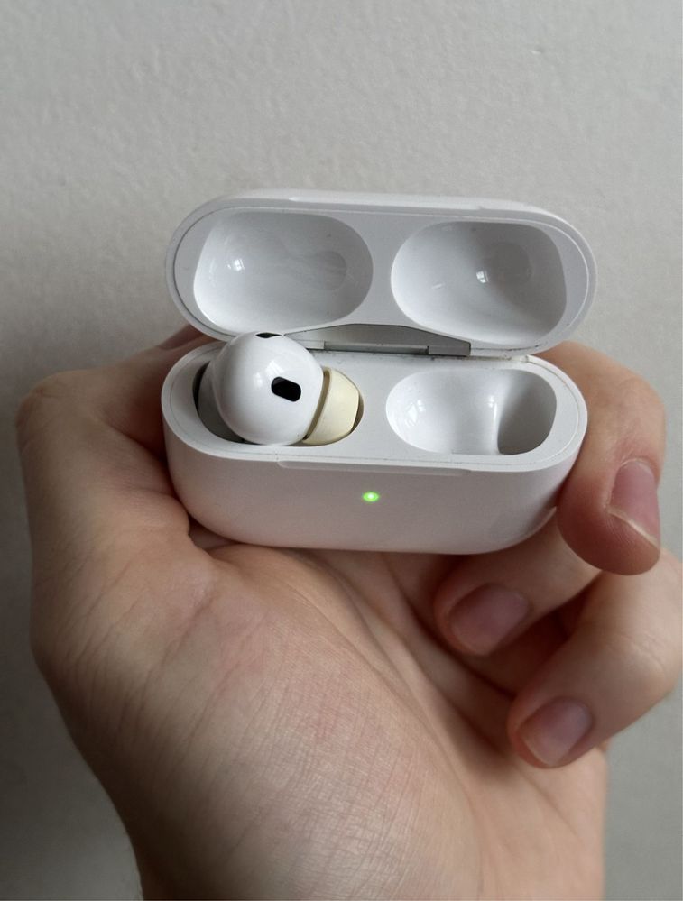 Лівий AirPods Pro 2