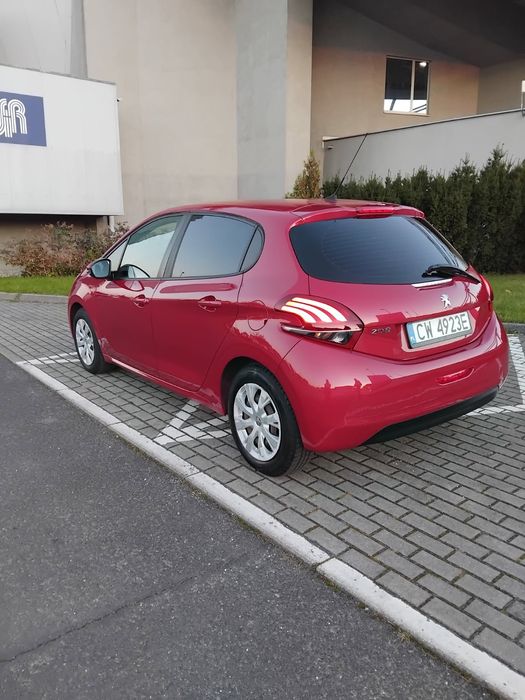 Peugeot 208, 2015r. Polski salon, pierwszy właściciel, 1.2 benzyna