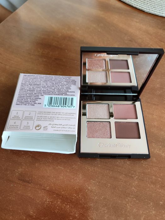 Charlotte Tilbury Pillow Tank - Paleta cieni