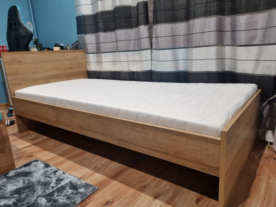 Łóżko drewniane używane 90x200 dąb riviera z materacem