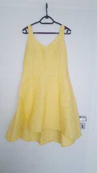 Sukienka elegancka tłoczony wzór jasno żółta