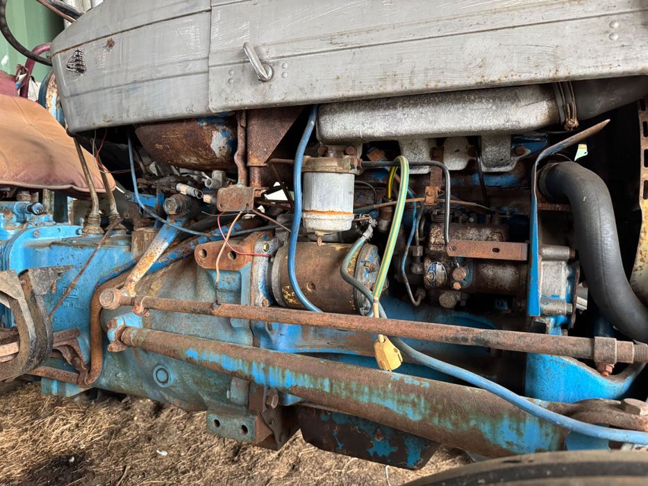 ciagnik Ford 3000 Perkins