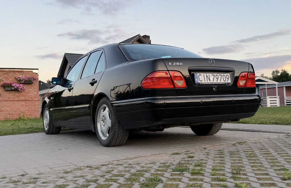 Mercedes W210 E280