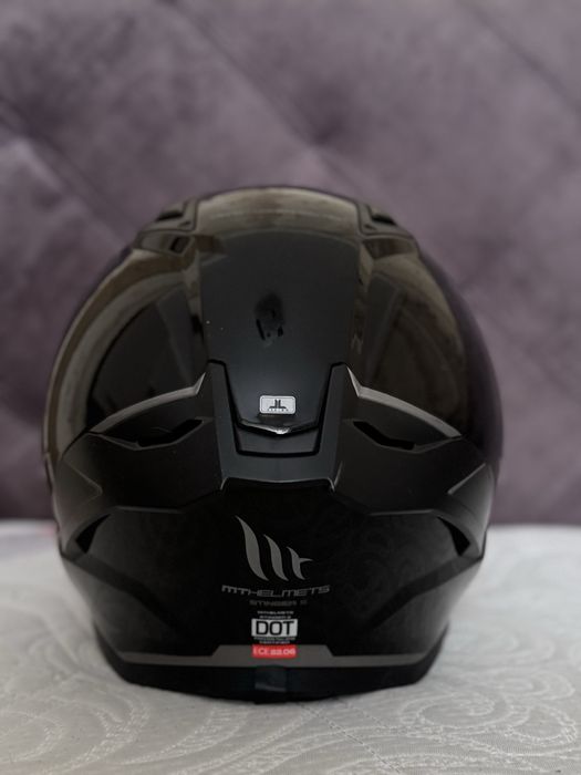 Мотошолом MT STINGER 2 A11 Solid Gloss Black